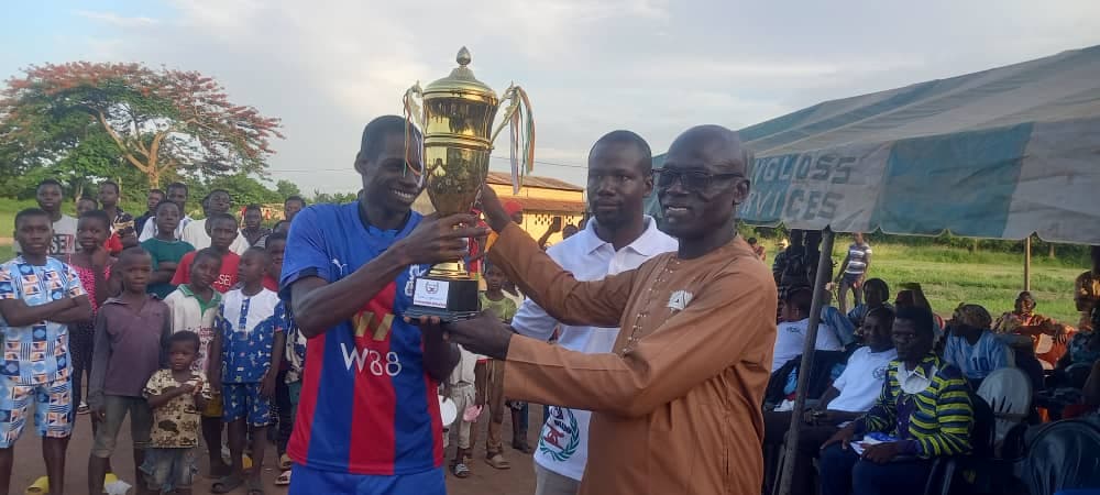 Côte d'Ivoire : Diabo, le secteur pédagogique de Tikakro raffle le trophée de la 3e édition du tournoi de football des instituteurs de la MIPPD