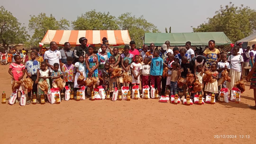 Côte d'Ivoire : Marahoué, la 6ᵉ édition de l’Arbre de Noël illumine N’douffoukankro