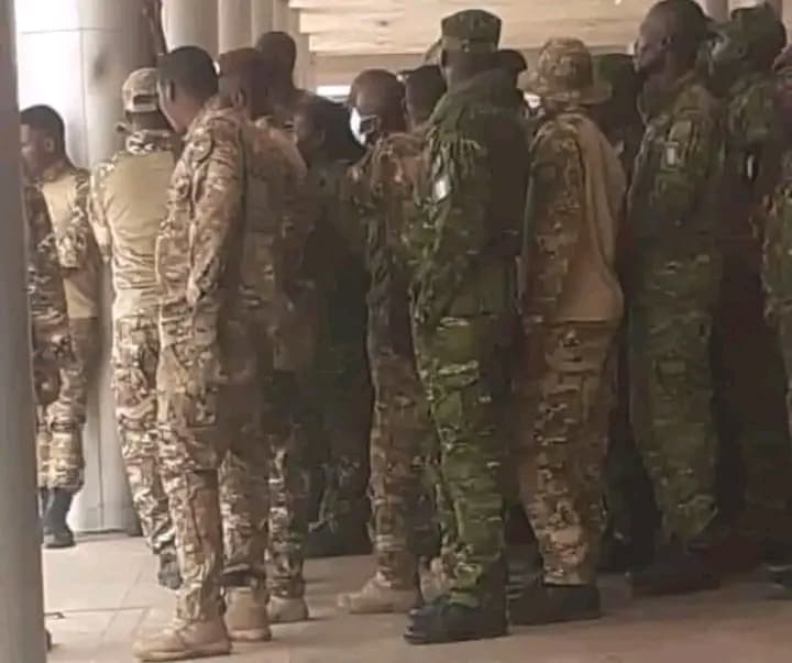Mali : 49 soldats ivoiriens aux arrêts, Bamako exige d'Abidjan d’exprimer "des regrets", la Côte d'Ivoire dit non !