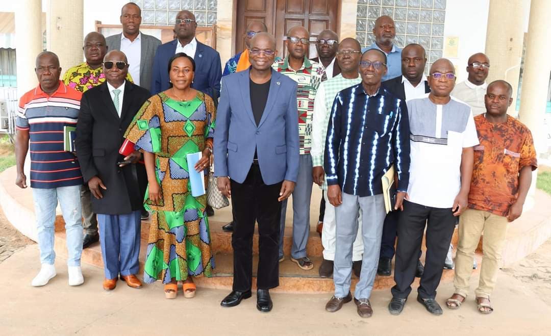 Côte d'Ivoire : N'Zi, N'guessan Lataille Koffi échange avec son équipe de campagne