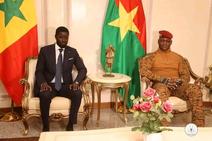 Burkina Faso : Coopération avec Dakar, le président du Sénégal Bassirou Diomaye Faye à Ouagadougou