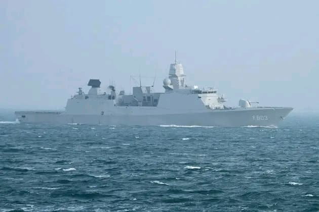 Grande Bretagne : Le navire russe "Akademik Boris Petrov" effraye la flotte britannique avec son apparition au large des côtes