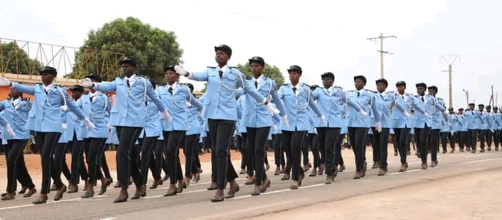 Côte d'Ivoire : Korhogo, remise d'épaulettes à 1901 sous-officiers désormais aptes à servir la nation