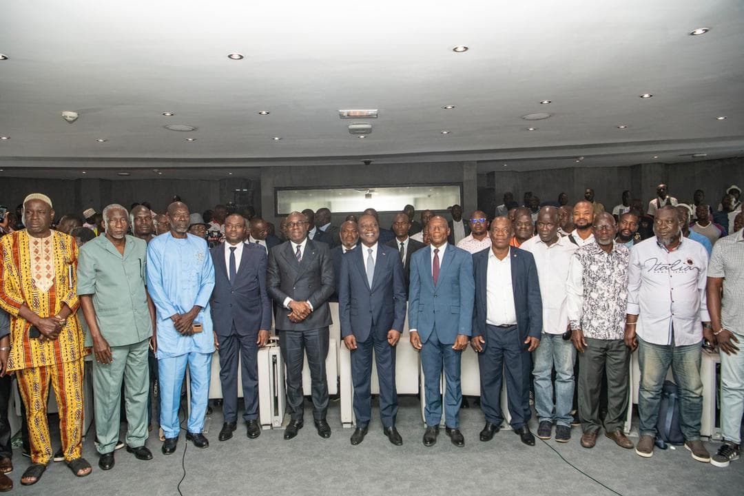 Côte d’Ivoire : Les transporteurs routiers rendent hommage au Président Alassane Ouattara