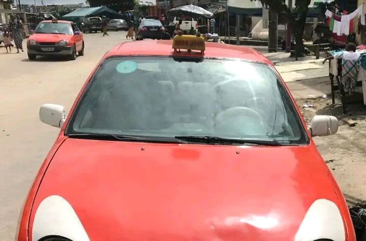 Côte d'Ivoire : Abidjan, mué en braqueur, un chauffeur de taxi prend pour cible un gendarme