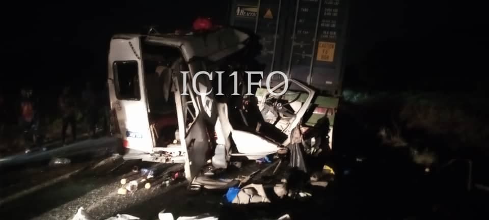 Côte d'Ivoire : Axe Bouaké-Katiola, un minicar percute un camion remorque et tue 15 passagers
