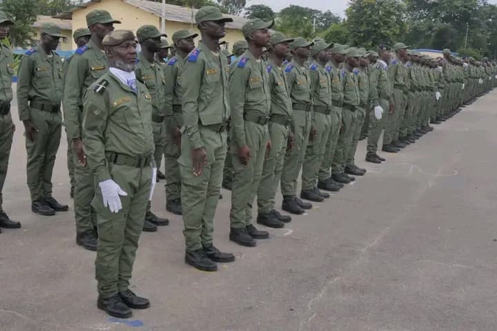 Côte d'Ivoire : Bouaké, 1059 nouvelles recrues spécialistes présentées au drapeau