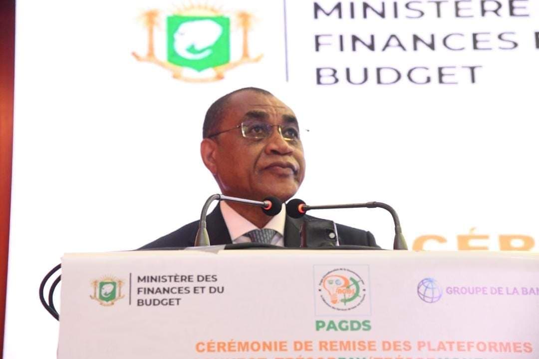 Côte d'Ivoire : Délivrance des services aux citoyens. le ministre Adama Coulibaly remet des plateformes électroniques aux ministères concernés