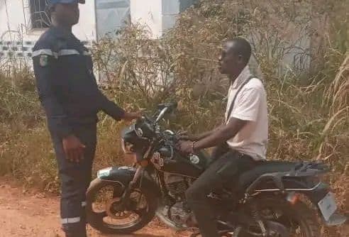 Côte d'Ivoire : Agboville, les conducteurs et usagers de taxi-motos sensibilisés sur la sécurité routière
